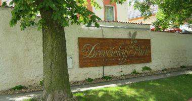 Dřevčický park restaurace