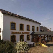 Restaurace Hotel Savary