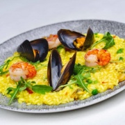 COLUMNA restaurant