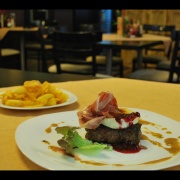Klub Ex, restaurant