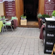 Caffe &amp; cocktail bar Academy