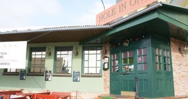 Hole In One Pub