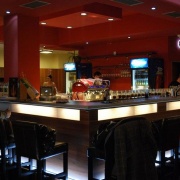 Restaurace a bowling Maják