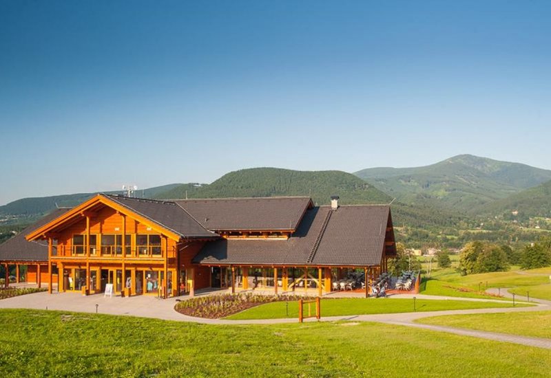 Golf &amp; Ski Restaurant