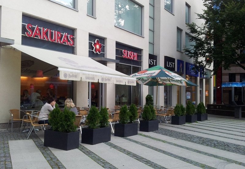 Sakura´s  Chinese &amp; Japanese restaurant