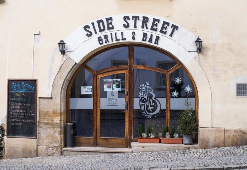 Side Street Grill &amp; Bar
