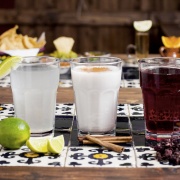 Las Adelitas Americká