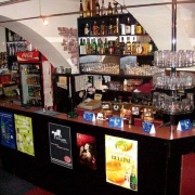 Midway Restaurace &amp;amp; Bar