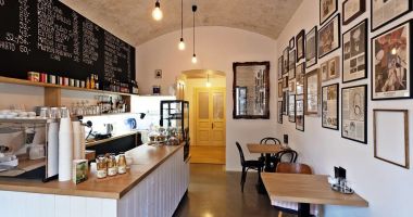Coffee Break & Cake Albertov