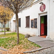 Pí Local club