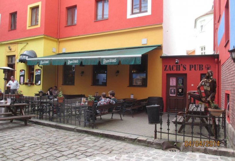 ZACH&#039;S PUB