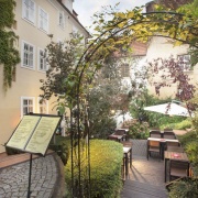 Santini Garden