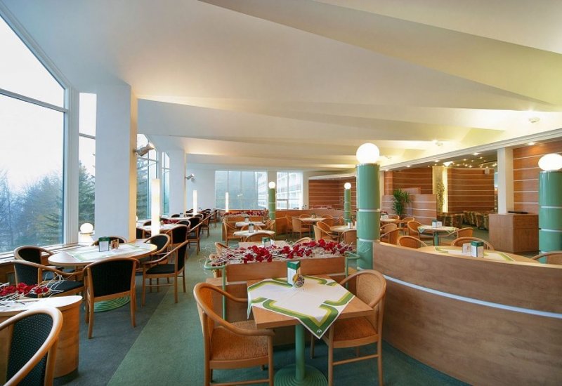 Kavárna &amp; bar Interhotel Montana