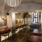 AUTENTISTA WINE & CHAMPAGNE BAR