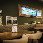 CAFÉ LEVEL &amp; CLUB - OC Chodov