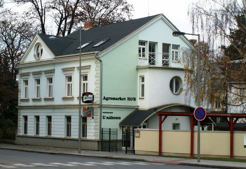 U náhonu