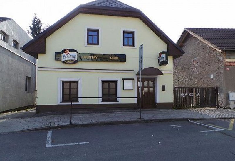 Country Club