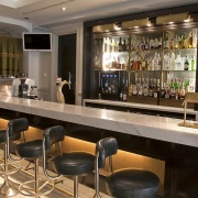 Zinc Lounge &amp; Bar Hotelu Hilton