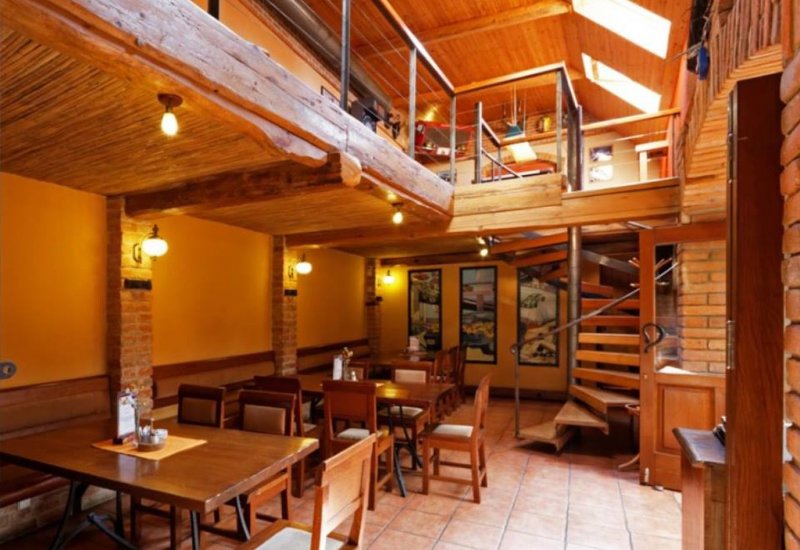 Tuning Bar &amp; Restaurant