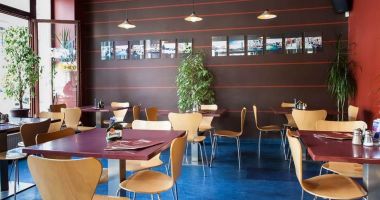 Aston Café Restaurant