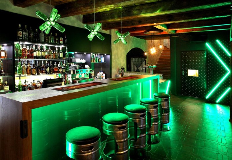 Comix excelent Urban pub