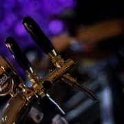 Coma&#039;r Absinthe Café