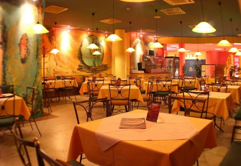 Apollo restaurant &amp; caffe bar