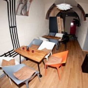 Caffe &amp; cocktail bar Academy