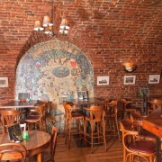Crack irish pub and restaurant