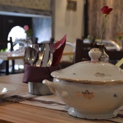 Bistro 28