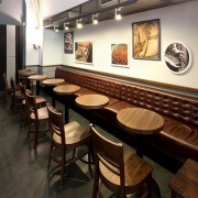 Starbucks Coffee Staroměstské náměstí