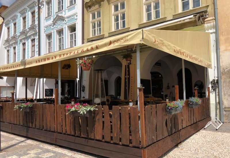 Archway restaurant