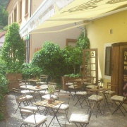 Cafe bar &amp; restaurant Stodola