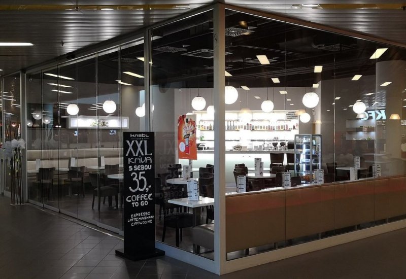 Knebl Café