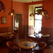 Restaurace a cukrárna U Věže