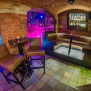 Alibi cocktail &amp; music bar