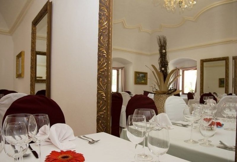 Červená Lhota Restaurant