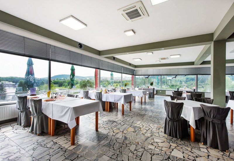 Restaurace hotelu Rakovec