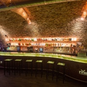 Nebe cocktail &amp; music bar