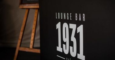 Bar 1931