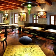 Comix excelent Urban pub