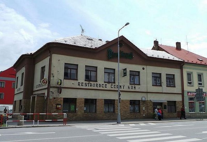 Černý Kůň Holice v Čechách