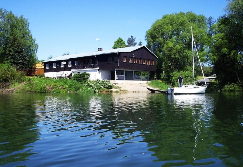 Country Club