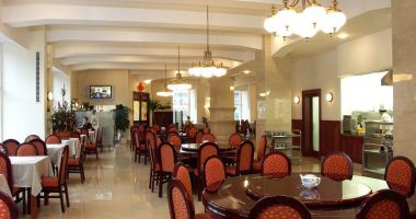 Čínská restaurace Huang He Kolbenova