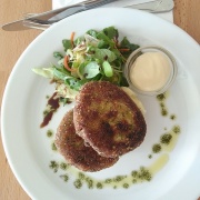 ROOTS Fresh Food Bistro