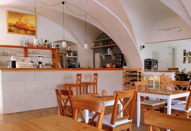 Okolo Café