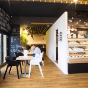 Deli by Lagarto Most