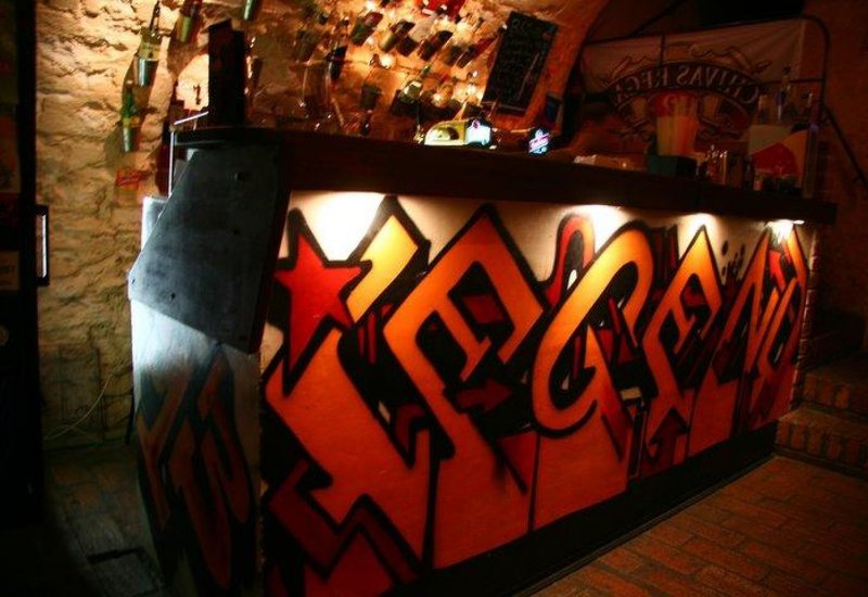 Pub &amp; bar Legend 13