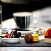 Zinc Lounge &amp; Bar Hotelu Hilton
