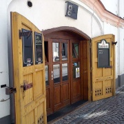 Garáž Bar Galeria